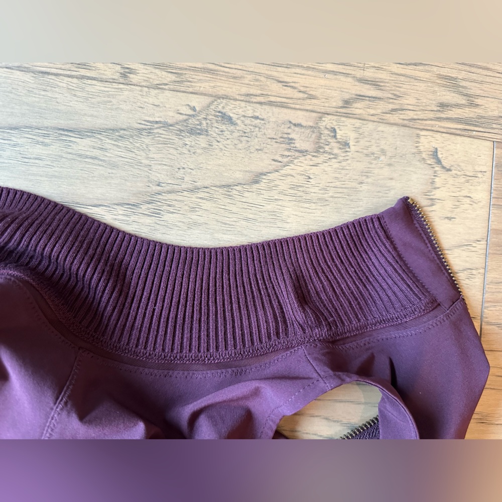 Athleta Initiative Dress, like new, modern, size XS, dark plum color - Picture 10 of 16
